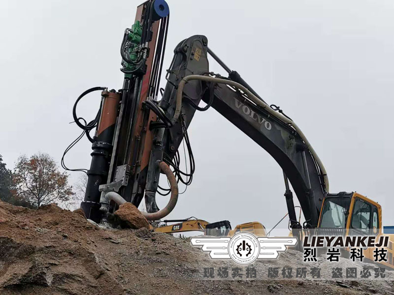 移動式大型巖石劈裂機